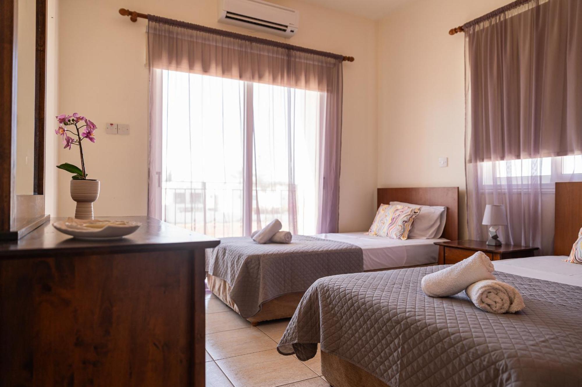 Konnos Villa Ekaterina Protaras Extérieur photo